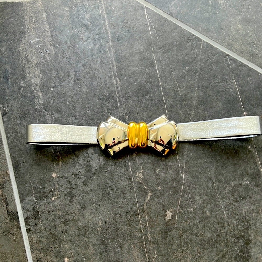 Alexis Kirk belt, silver & gold, 32” adjustable to make smaller. Vintage